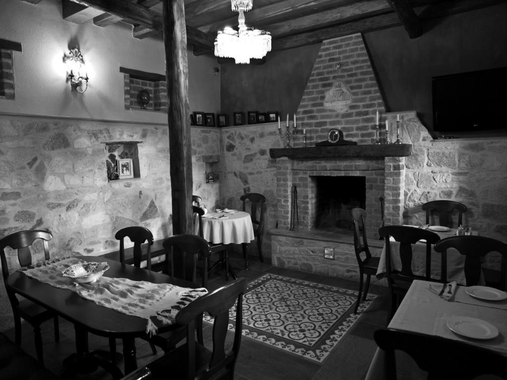 Boutique Hotel Kokkino Spiti Veria  Exterior photo